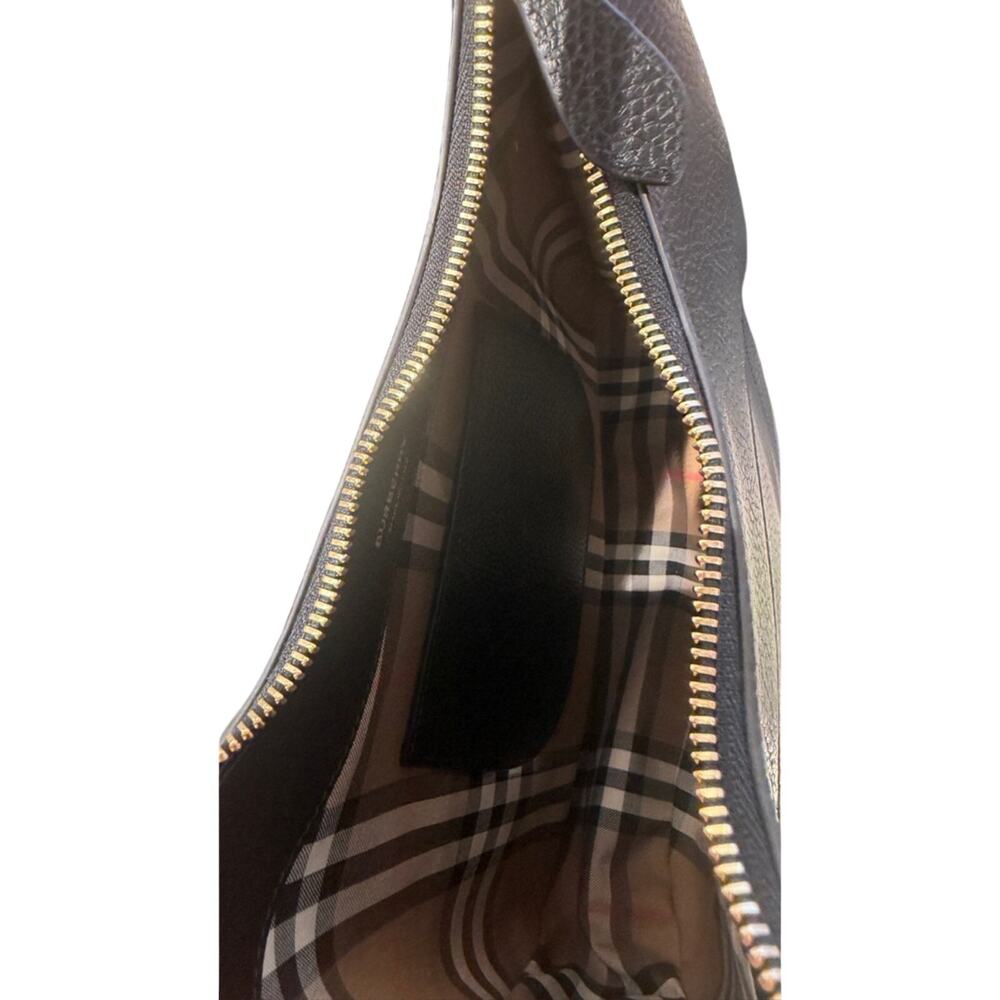 Burberry Black Pebbled Leather with Check Shoulder/hobo bag New - Picture 6 of 10